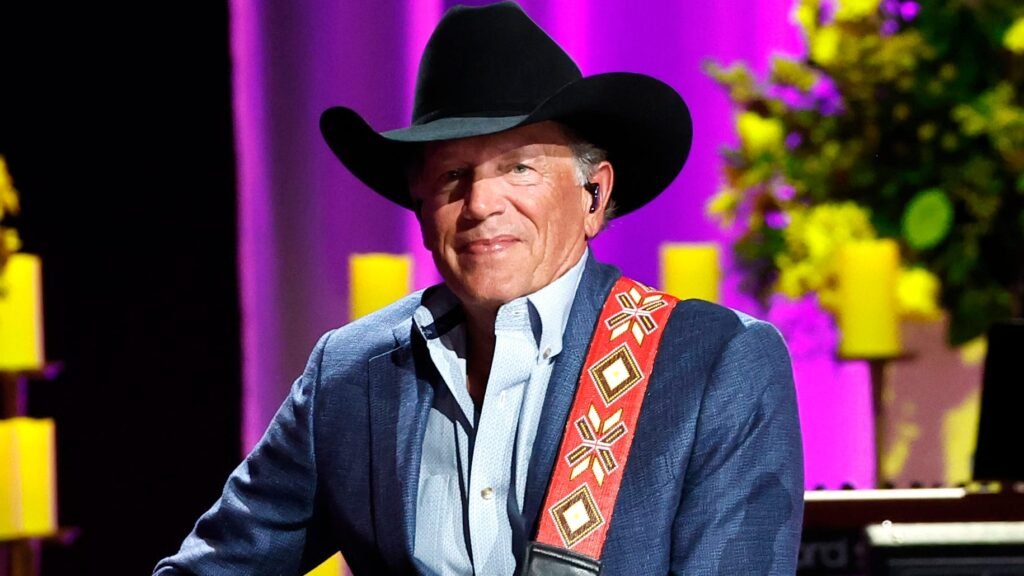 George Strait Willie Nelson Lifetime Achievement award at 2024 CMAs