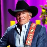 George Strait Willie Nelson Lifetime Achievement award at 2024 CMAs